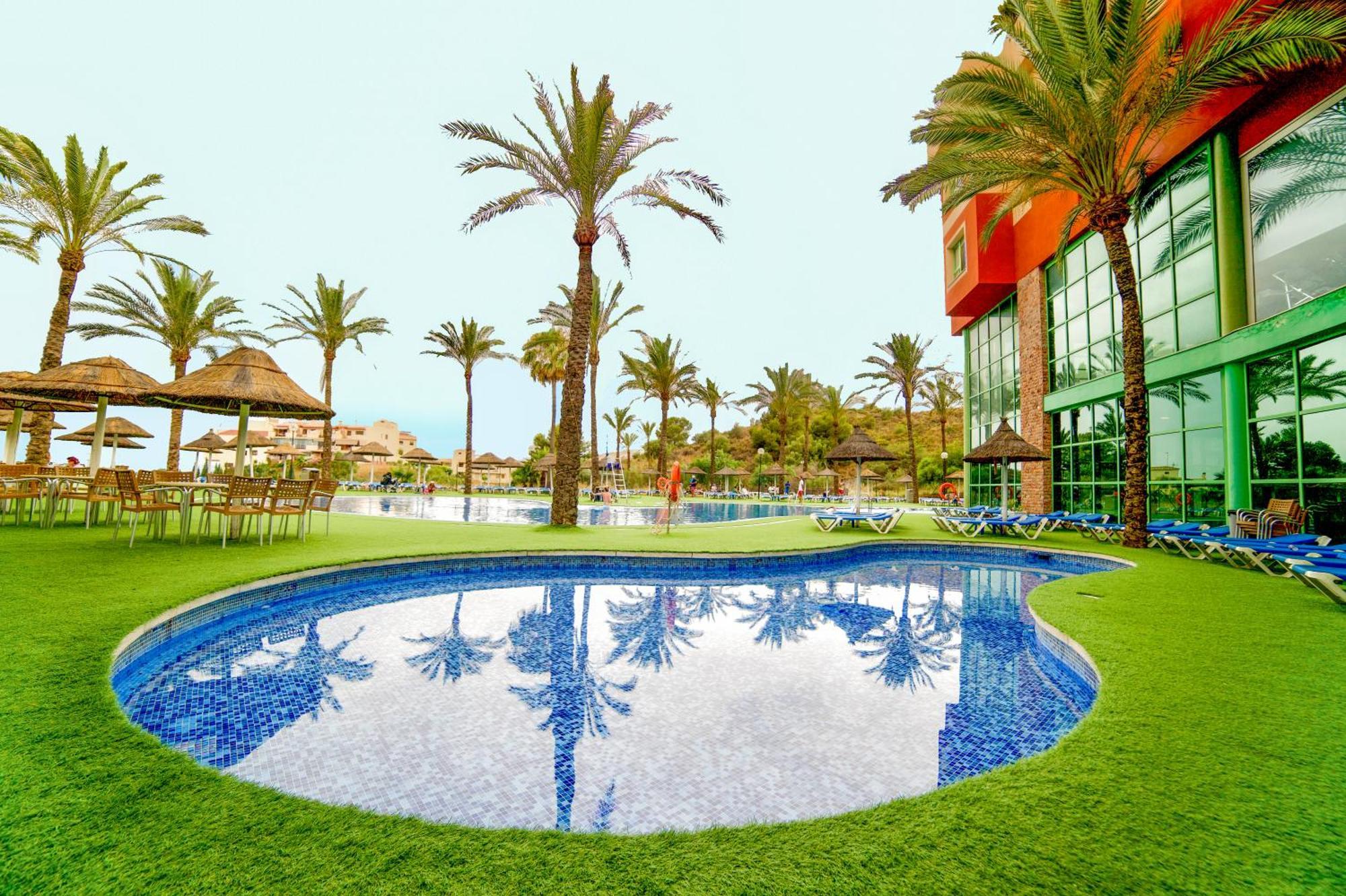 Holiday World Resort Benalmádena Extérieur photo